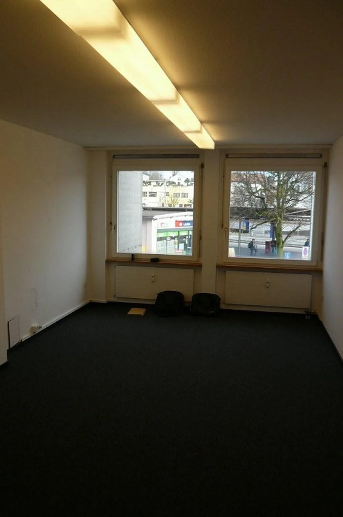 Travailler au cœur du centre de Laufener - Photo 3 sur 4