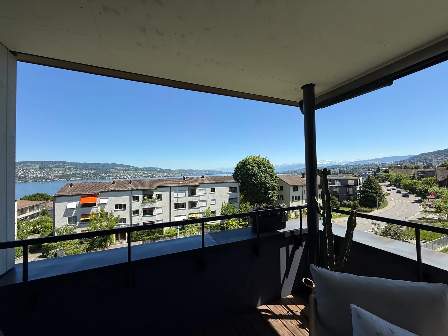 APPARTEMENT 3½ PIÈCES À OBERRIEDEN (ZH), MEUBLÉ, TEMPORAIRE - Photo 10 sur 10
