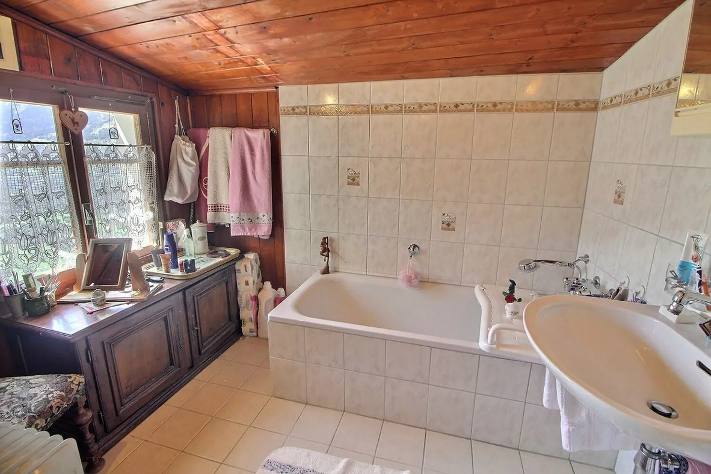 Charmante 2,5-Zimmer-Wohnung in Saint-Martin (VS) - Atemberaubender Blick auf die Alpen - Foto 7 von 7