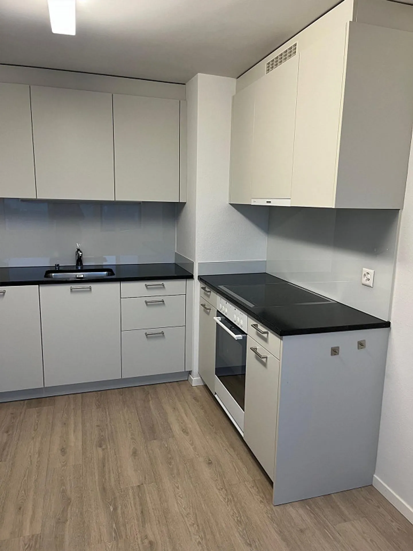 appartement lumineux et confortable - Photo 2 sur 4