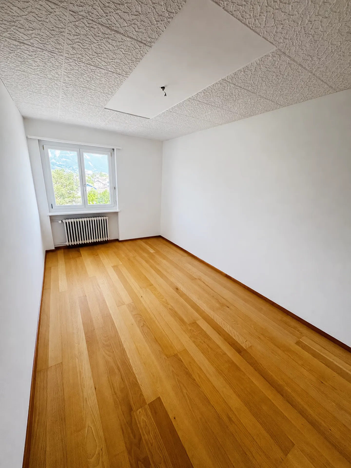 3-Zimmerwohnung mit Balkon / 4. OG mit Lift - Foto 5 di 7