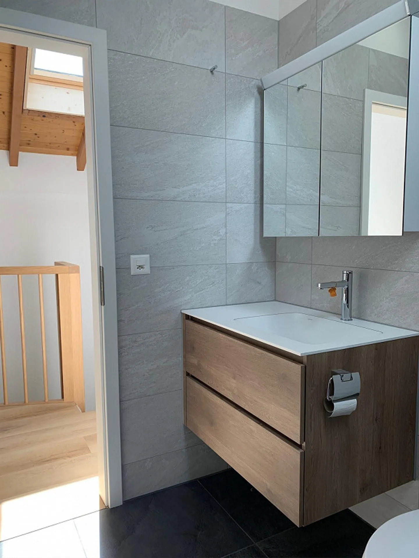 Casa a schiera di 5,5 stanze vicino al lago, Gwatt (Spiez) - Foto 24 di 27