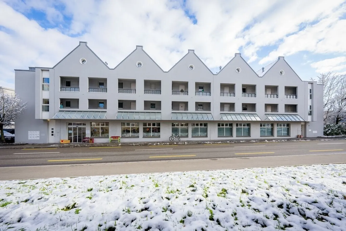 Praxis- oder Bürofläche an zentraler Lage - ca. 170 m2 - Foto 2 von 12