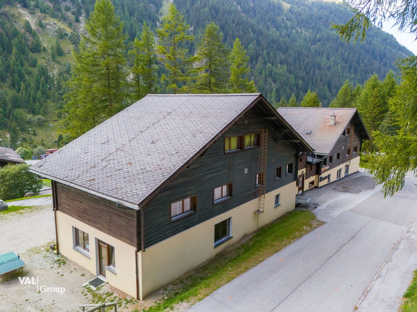 Building with group accommodation and great potential - Photo 12 of 13