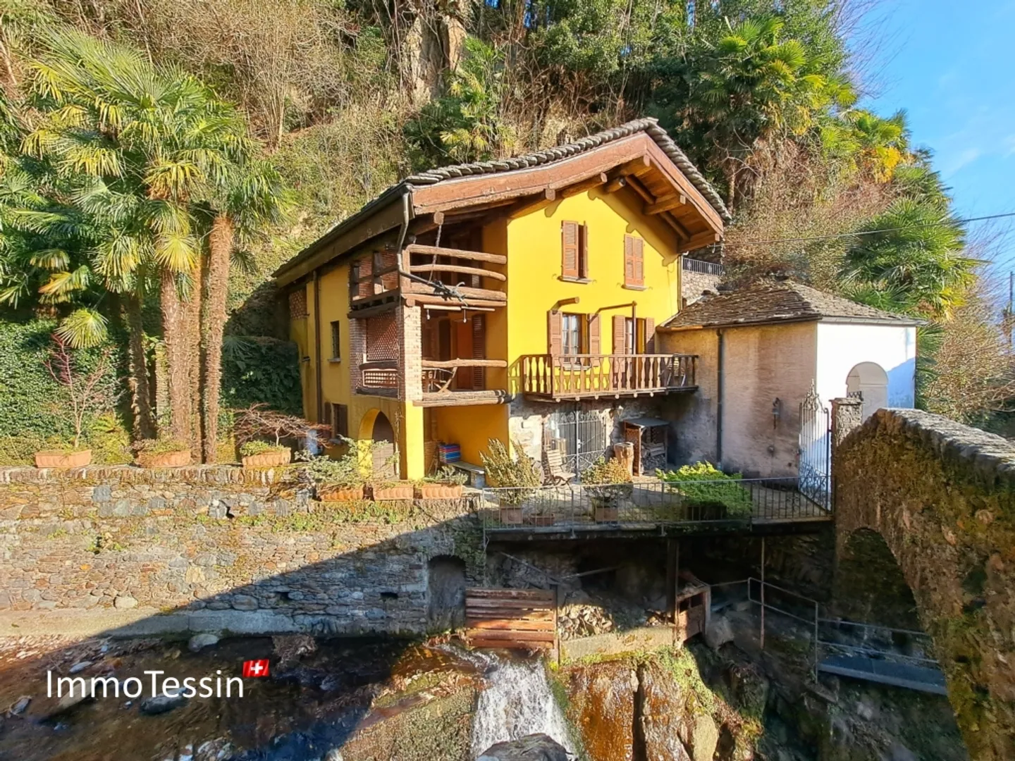A Jewel in Brissago: The Historic Mill of Brissago Completely Converted into a Residential House - Photo 3 of 13