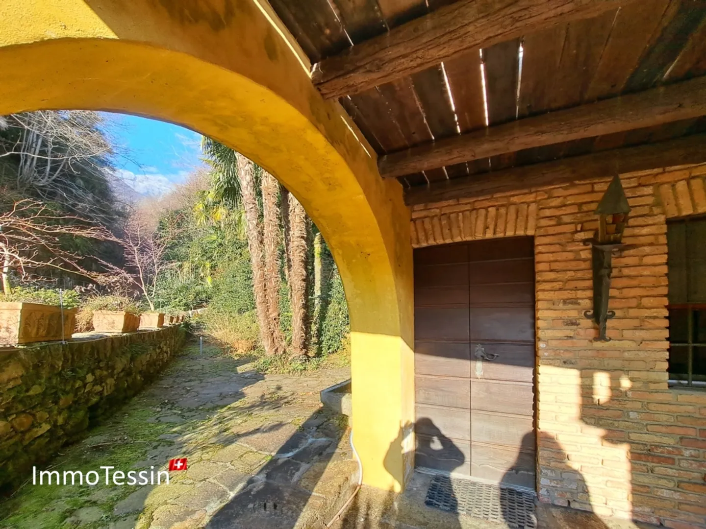 A Jewel in Brissago: The Historic Mill of Brissago Completely Converted into a Residential House - Photo 4 of 13