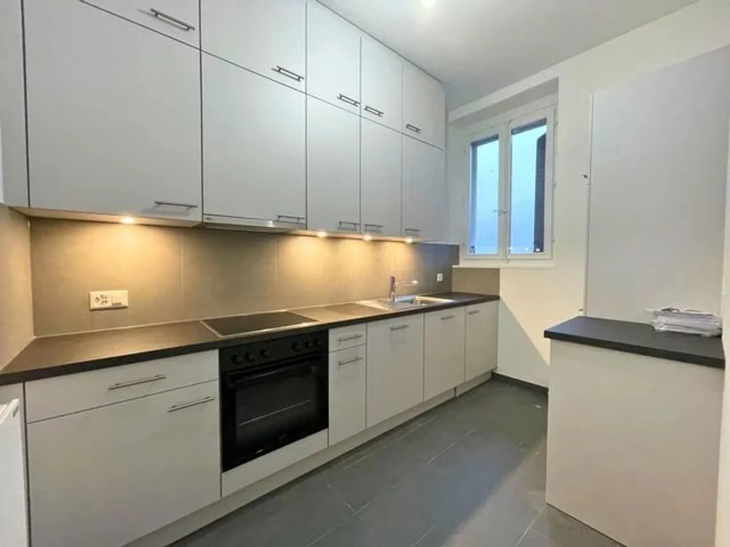 Appartamento di 3 stanze al 1° piano completamente ristrutturato - Foto 2 di 11