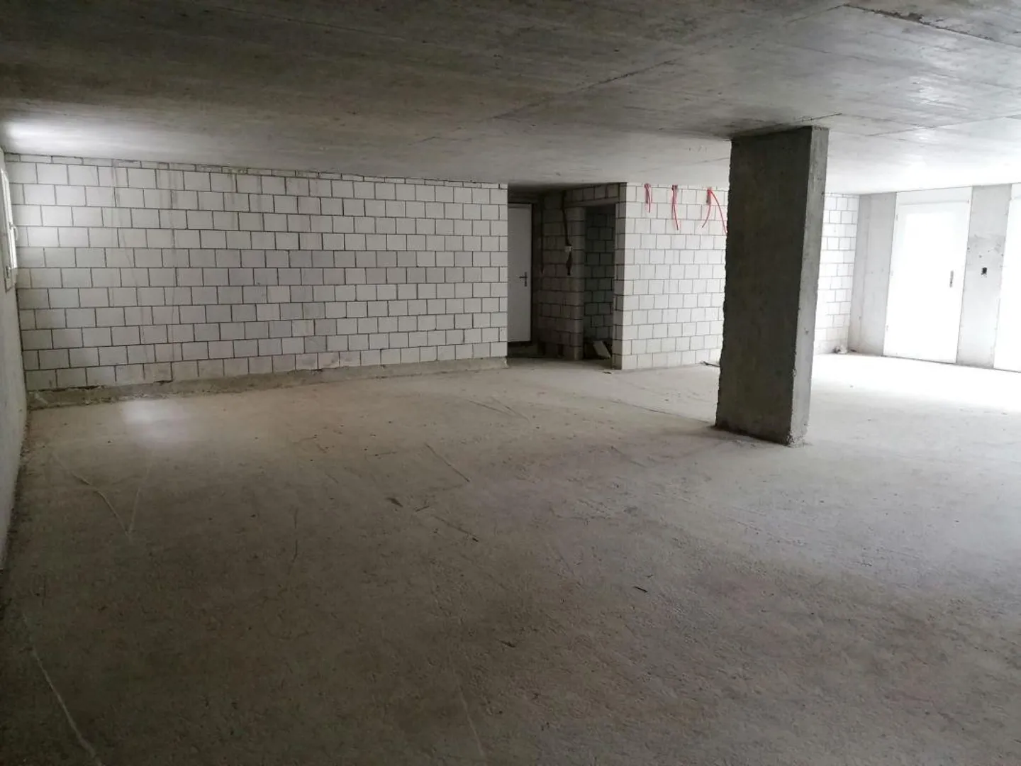 Ampio spazio di stoccaggio e hobby in una posizione comoda - Foto 2 di 6