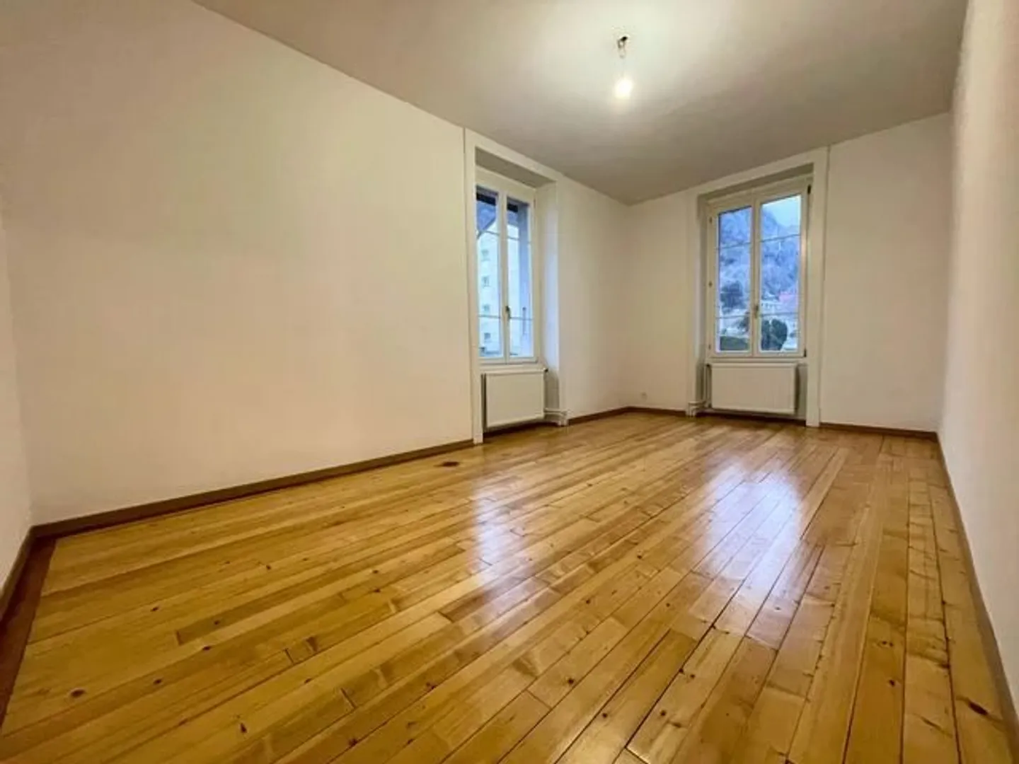 Appartamento di 3 stanze al 1° piano completamente ristrutturato - Foto 3 di 11