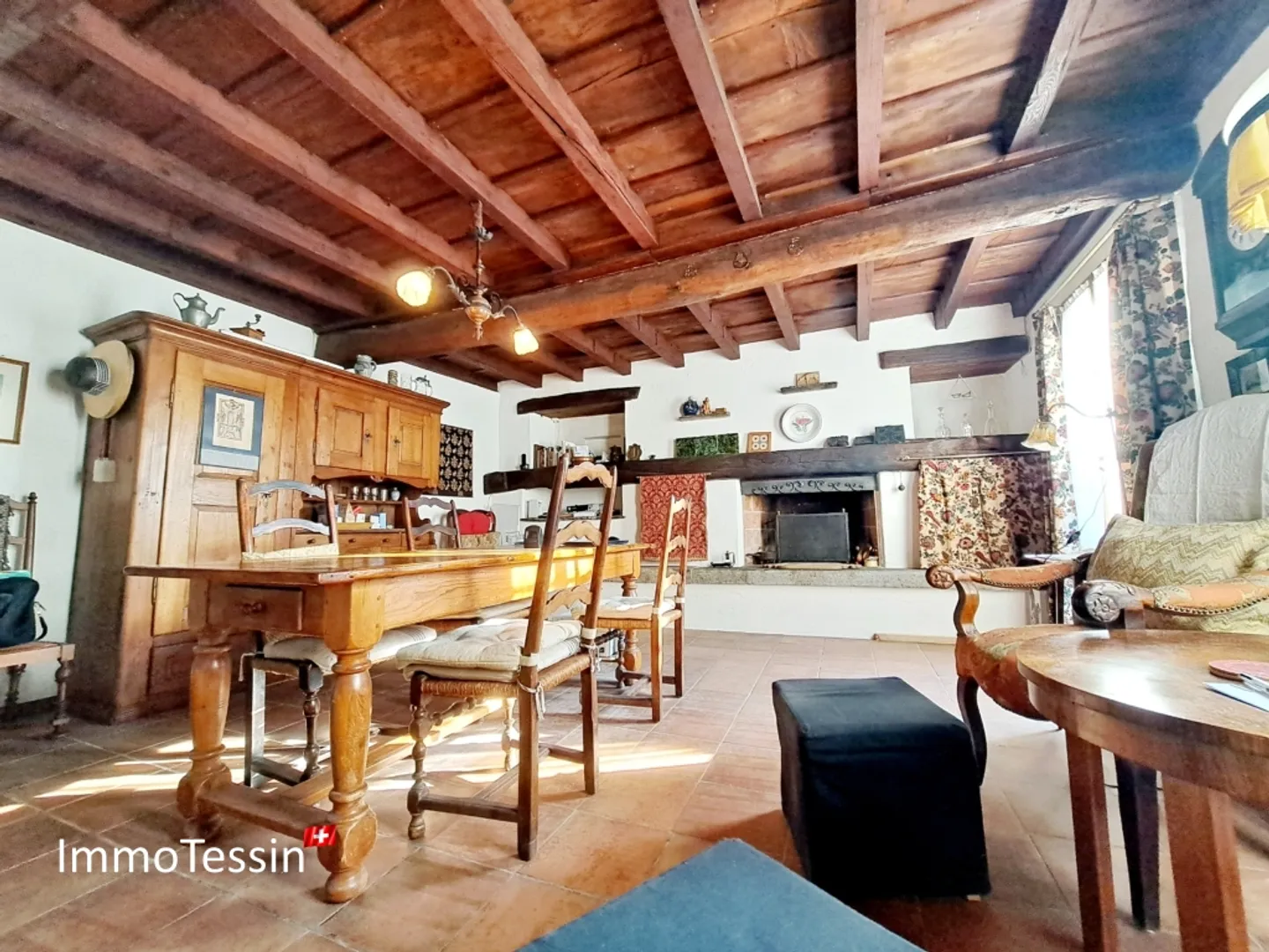 A Jewel in Brissago: The Historic Mill of Brissago Completely Converted into a Residential House - Photo 6 of 13