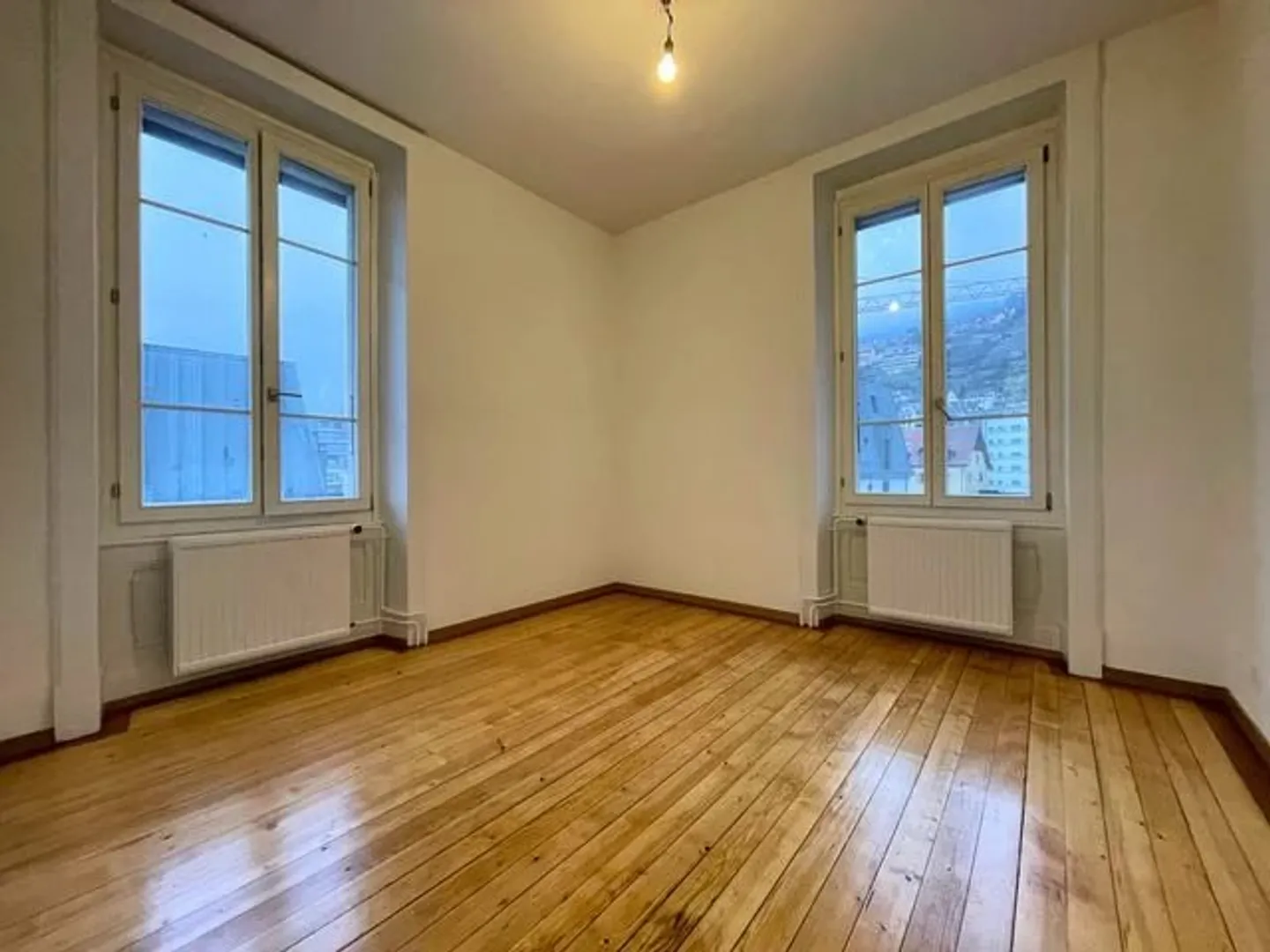 Appartamento di 3 stanze al 1° piano completamente ristrutturato - Foto 5 di 11