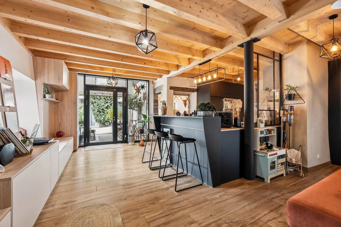 Exklusivität - Außergewöhnliches Loft - Foto 1 von 13