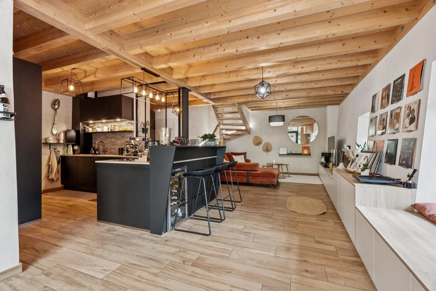 Exklusivität - Außergewöhnliches Loft - Foto 2 von 13