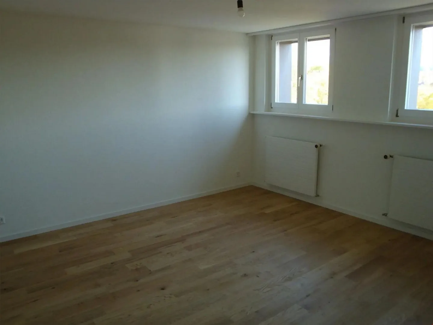 Über den Dächern von Solothurn - Dachwohnung wartet auf neue Mieter - Foto 4 di 7