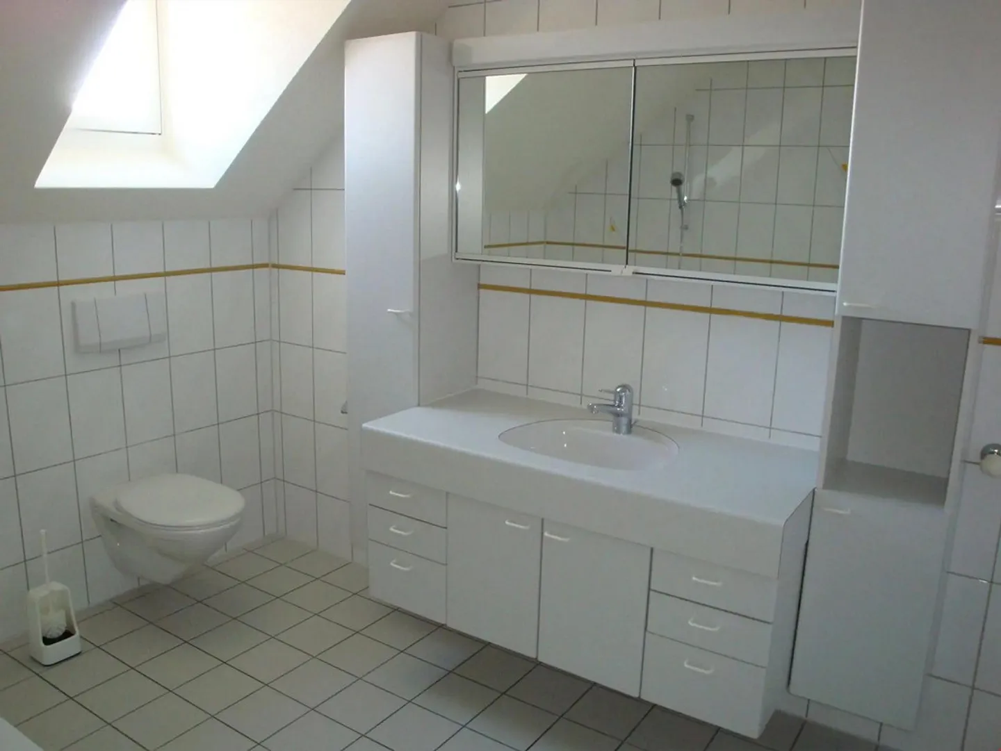 Über den Dächern von Solothurn - Dachwohnung wartet auf neue Mieter - Foto 5 di 7