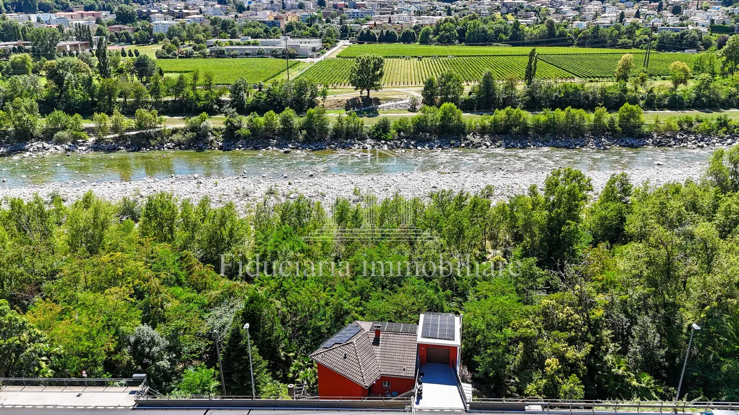 LOCARNO (SOLDUNO) - Tra natura e relax, proprietà con 3 appartamenti indipendenti affacciata sul fiume - Foto 3 di 11