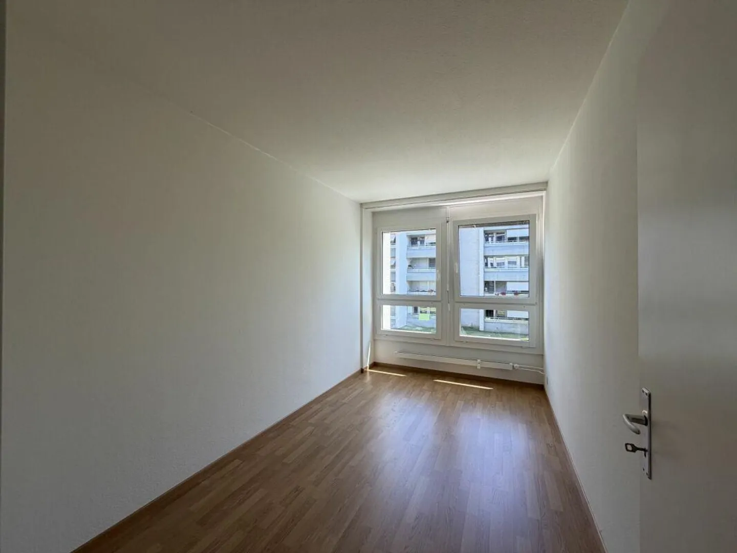 4.5 room apartment on the 1st floor in Laufen - Photo 4 of 12