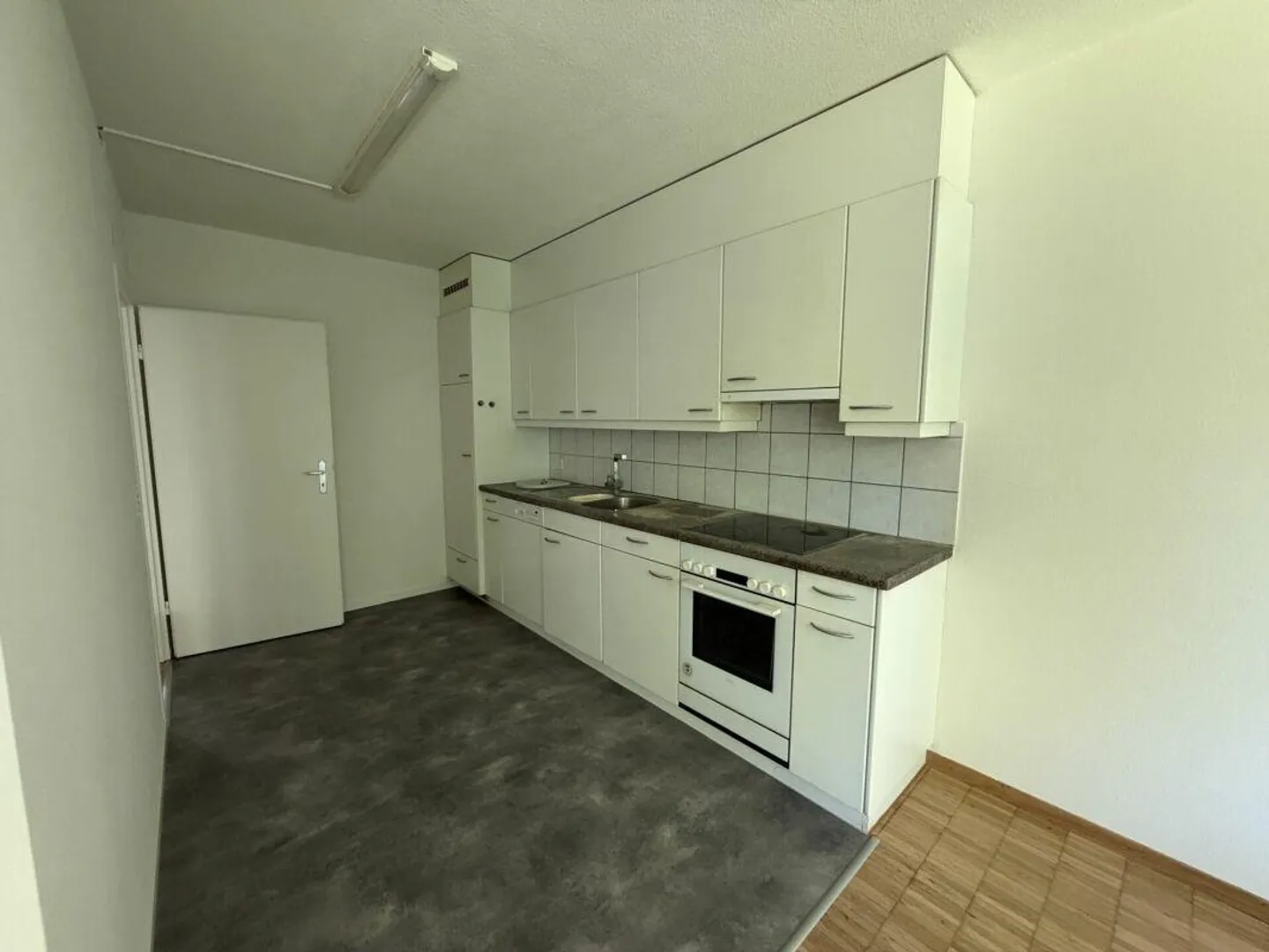 4.5 room apartment on the 1st floor in Laufen - Photo 3 of 12