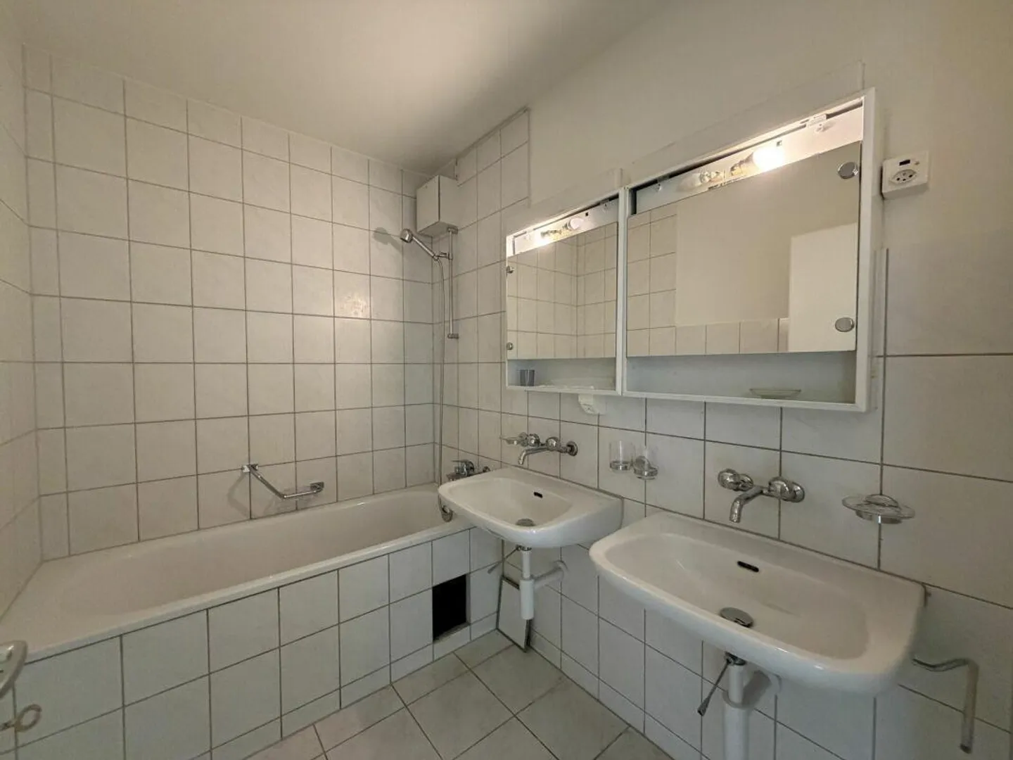 4.5 room apartment on the 1st floor in Laufen - Photo 8 of 12