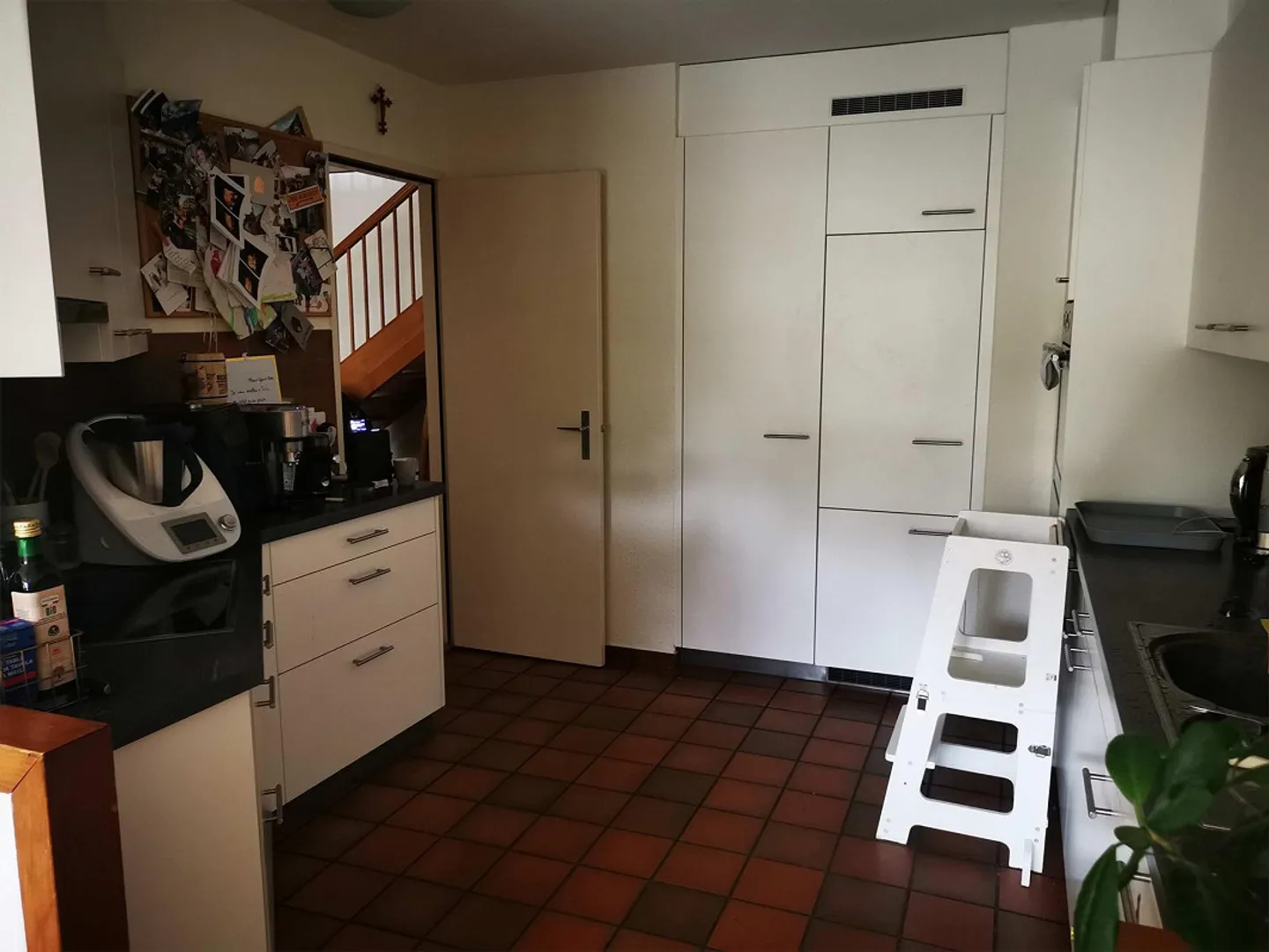 4.5 Room Apartment Directly on the Aare, Near the Train Station - Photo 4 of 10