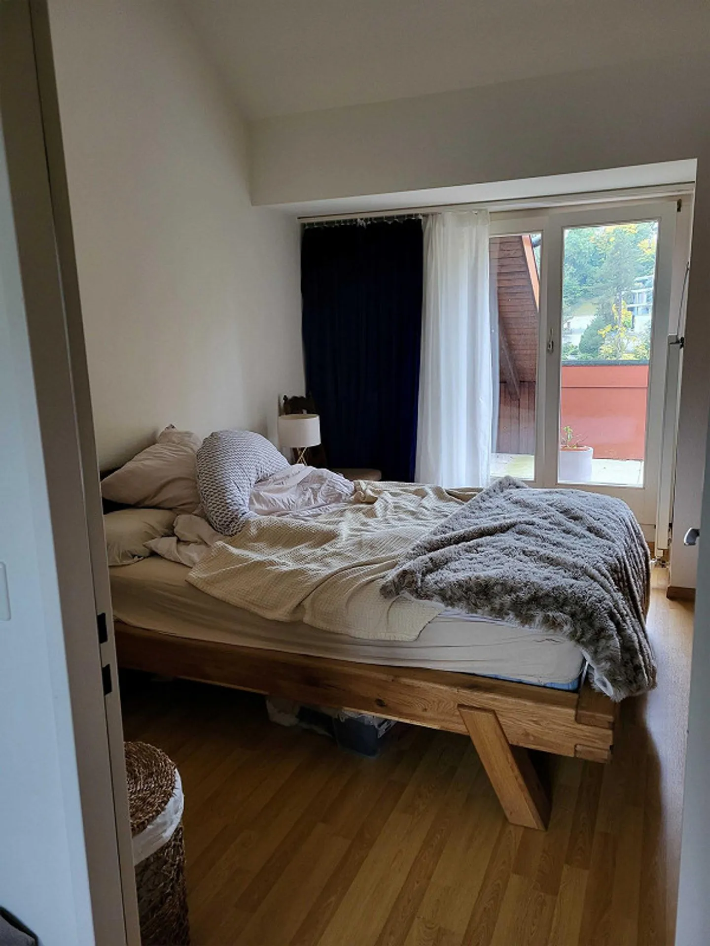 4.5 Room Apartment Directly on the Aare, Near the Train Station - Photo 8 of 10