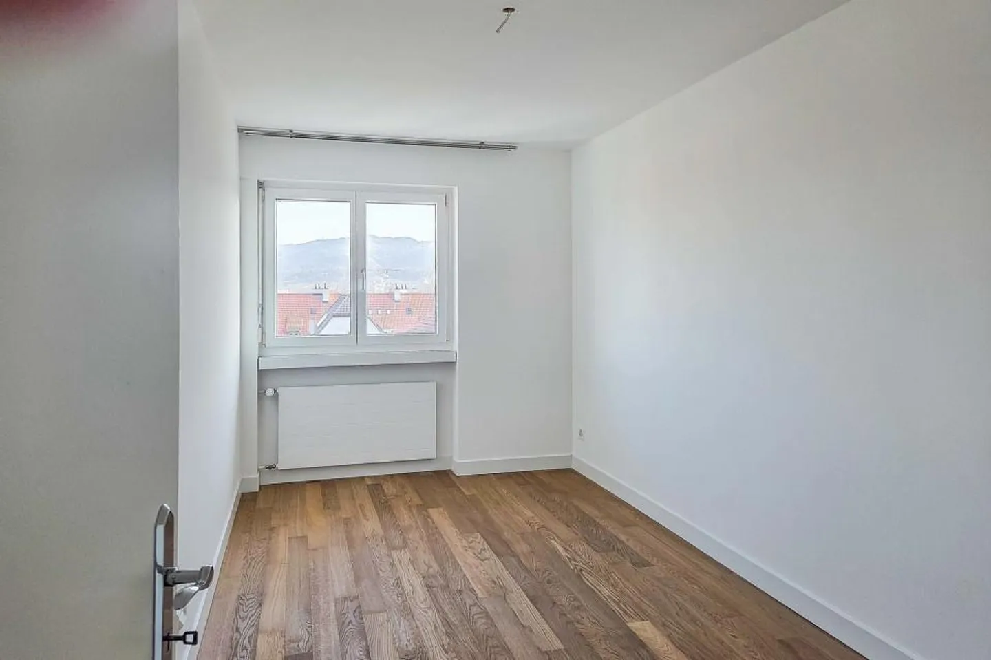 Logement abordable ou bien d'investissement - Appartement rénové et lumineux de 3,5 pièces - Photo 11 sur 12