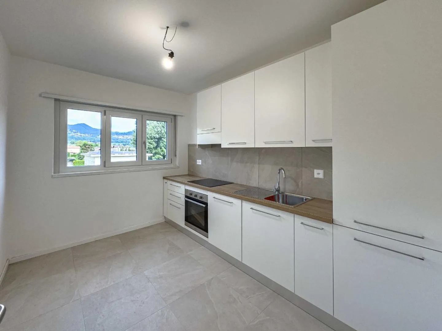 «Ampio 3.5 locali recentemente ristrutturato a Genestrerio» - Foto 2 di 6