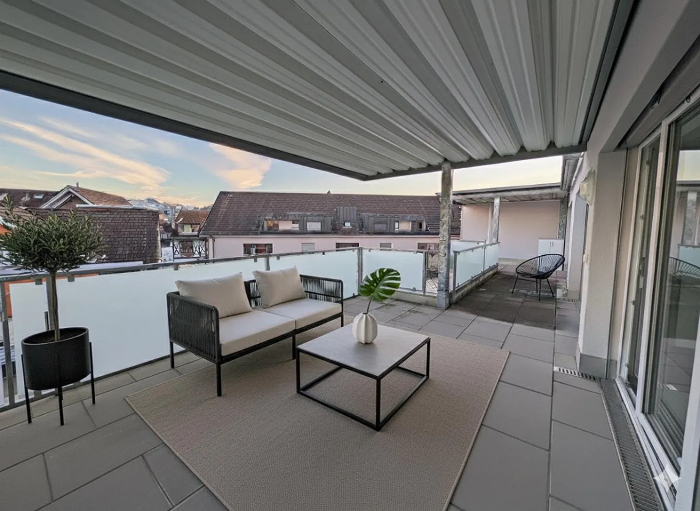 Exklusive 5.5-Zimmer Attikawohnung im Zentrum von Gossau - Foto 2 von 11