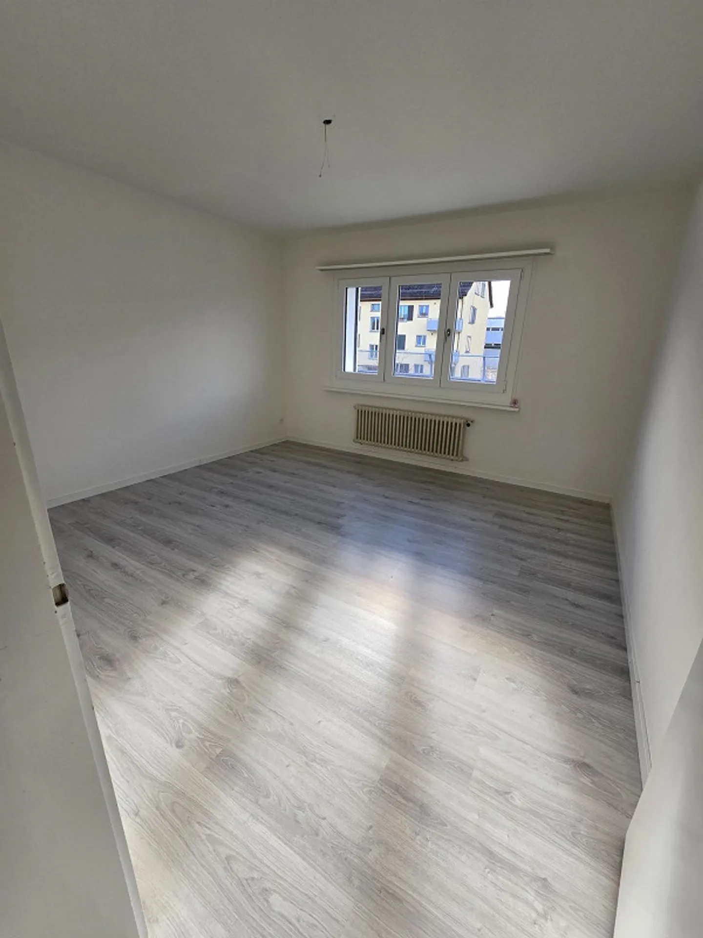 3 Room Apartment - Photo 4 of 5