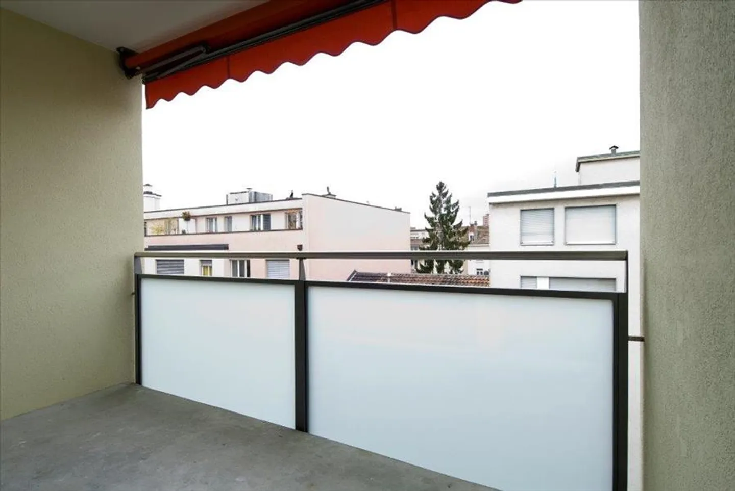 Appartamento spazioso in casa familiare - Foto 5 di 5