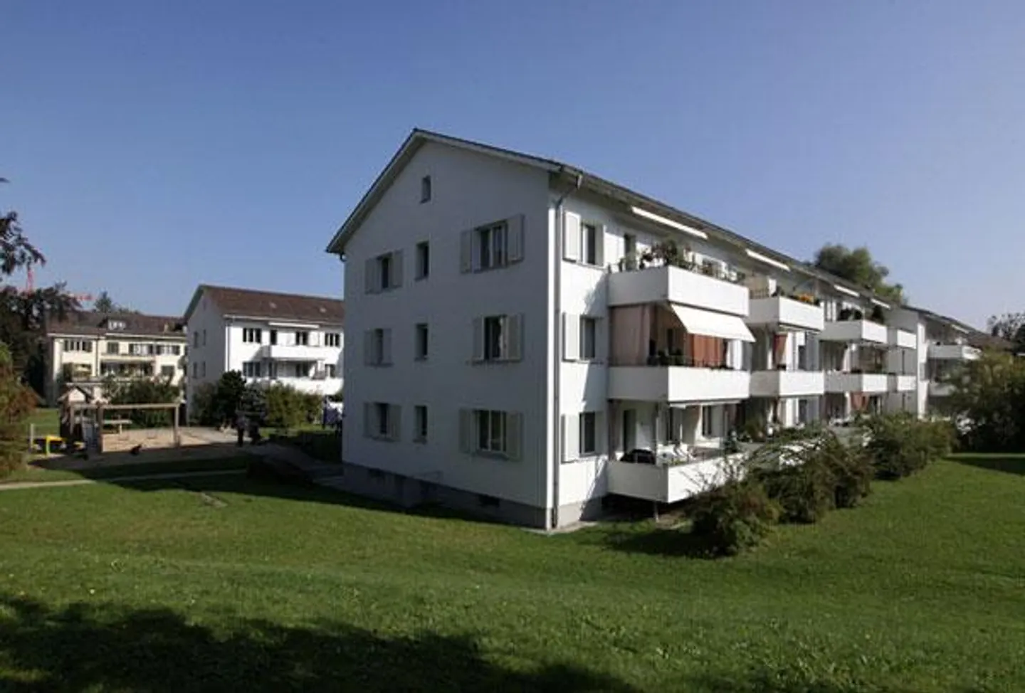Looking for a parking space? Your parking spot in the heart of Zurich is waiting... - Photo 1 of 2