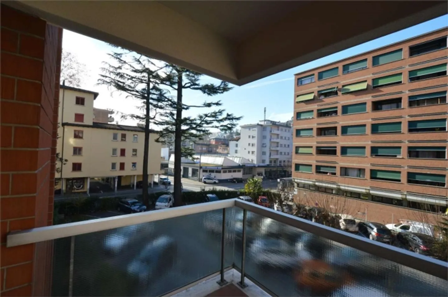 Appartement 2.5 pièces dans le centre-ville - Photo 4 sur 14