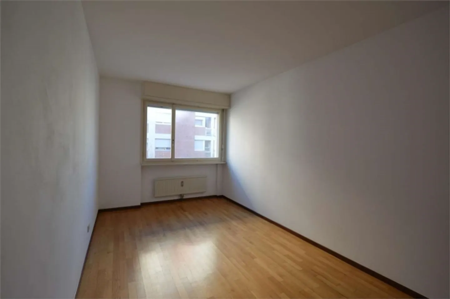 Appartement 2.5 pièces dans le centre-ville - Photo 8 sur 14