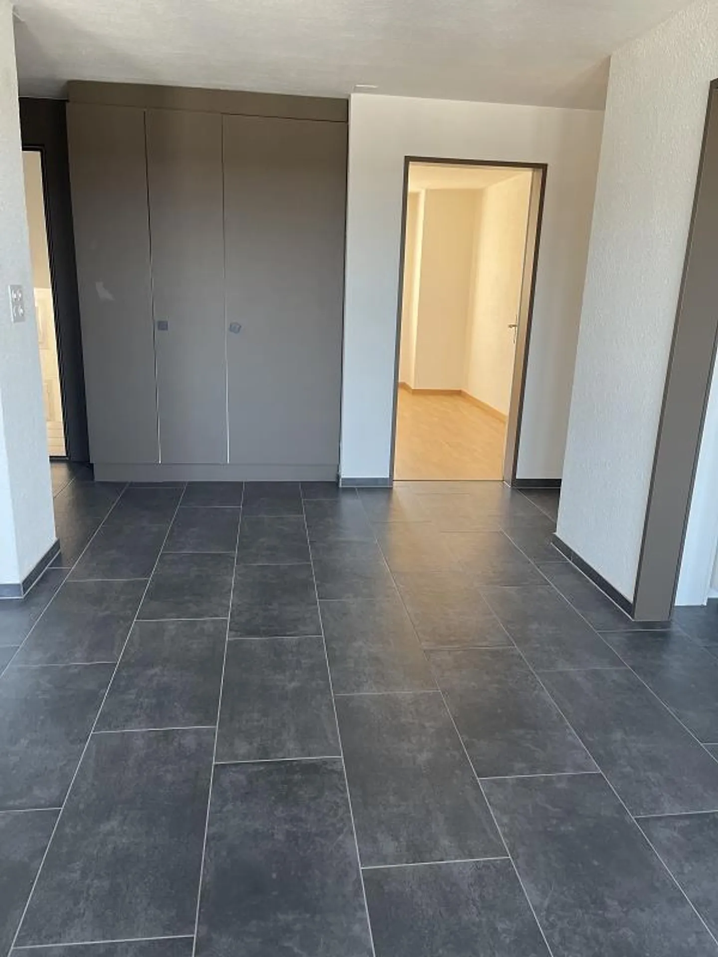 Appartamento accogliente di 4,5 stanze in una posizione tranquilla - Foto 7 di 11