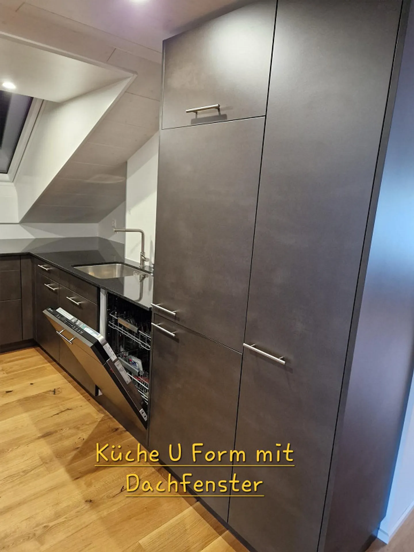 Penthouse - Photo 11 of 14