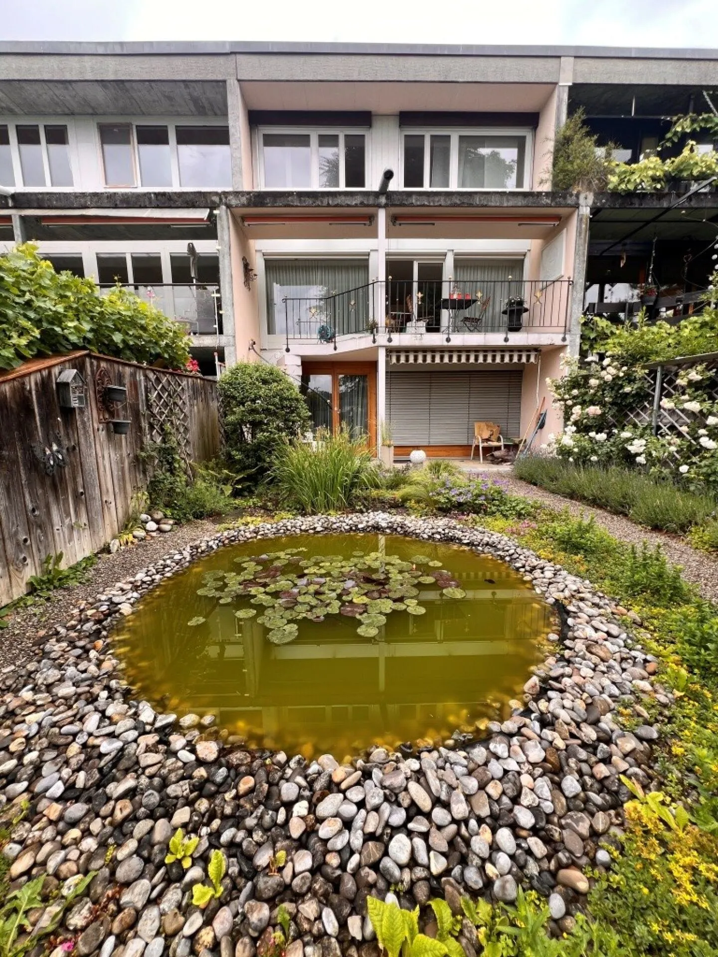 Casa a schiera con ambiente giardino - Foto 23 di 29