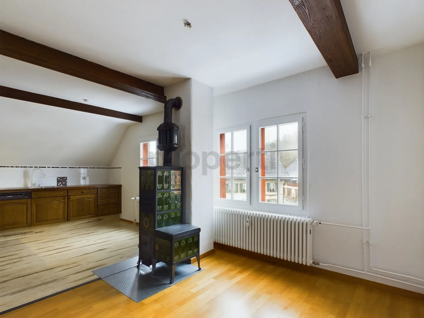 Traumhafte 4.5-Zimmer-Dachwohnung in bester Lage in Freienstein-Teufen - Foto 4 von 11