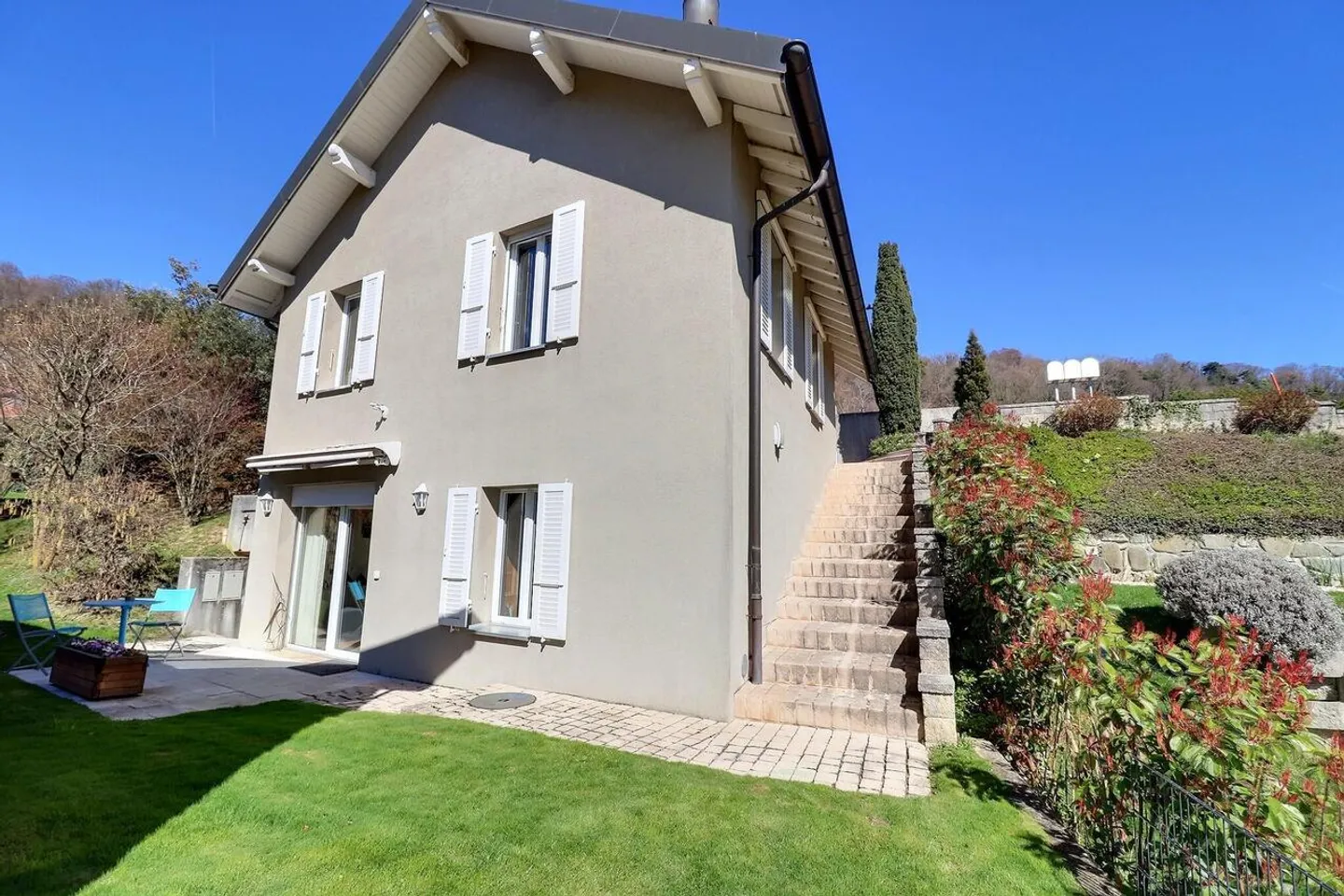 Magnificent house in occupied life annuity without rent with splendid lake view - Photo 4 of 21