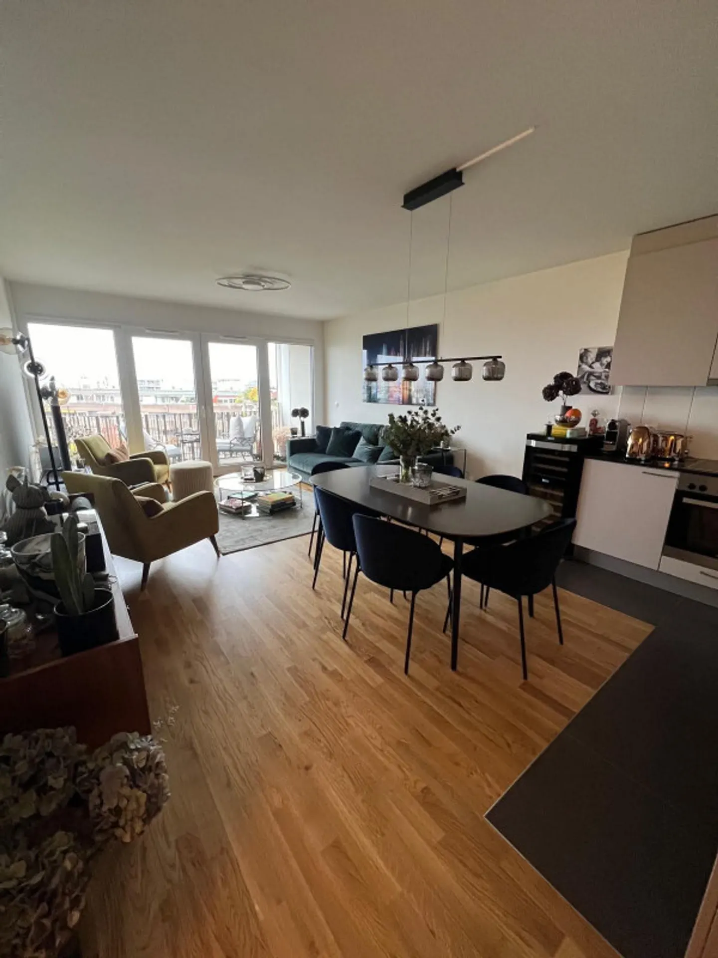 Charming 4-room apartment in Champel - Photo 3 of 5