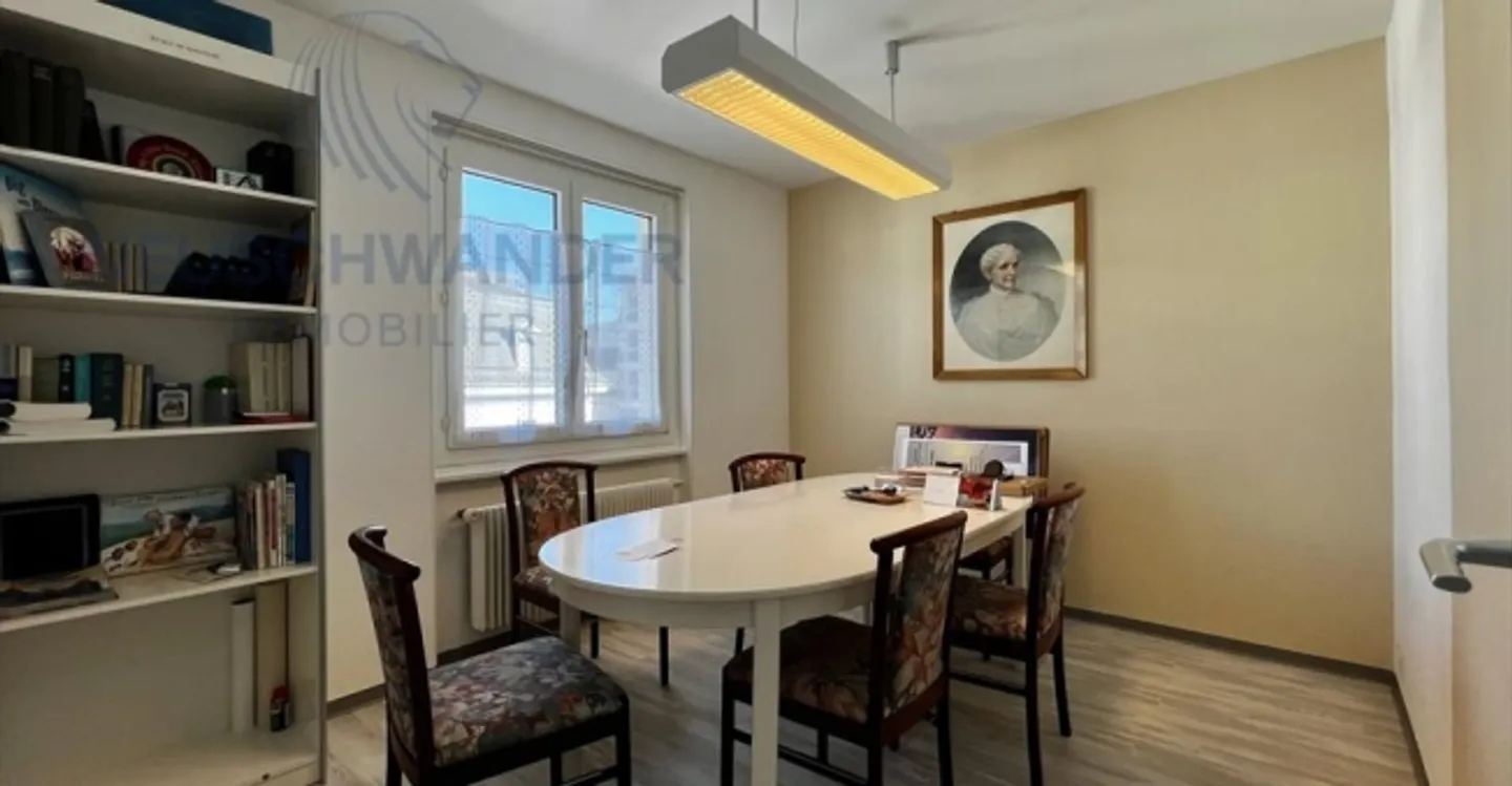 Office space for rent - Photo 2 of 13