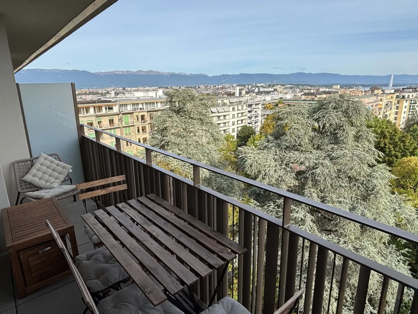 Charming 4-room apartment in Champel - Photo 4 of 5