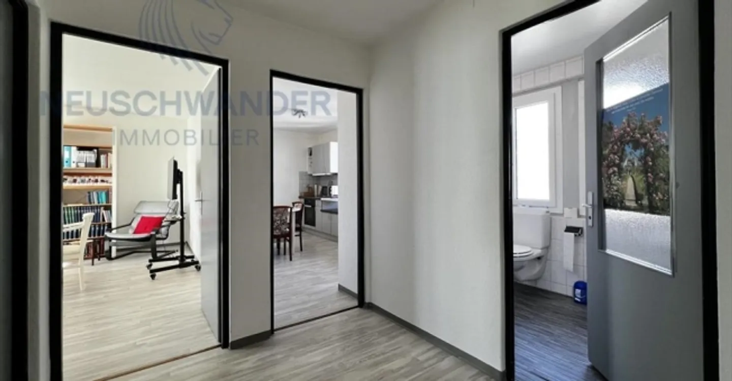 Office space for rent - Photo 9 of 13