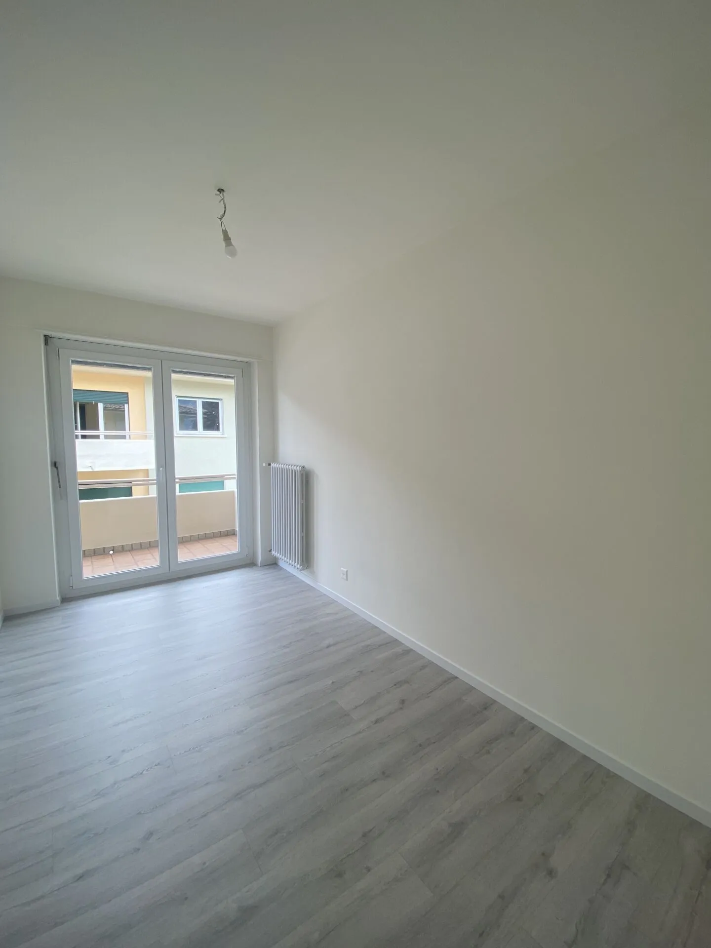 3.5 Rooms with Balcony in Strategic Location - Photo 2 of 6