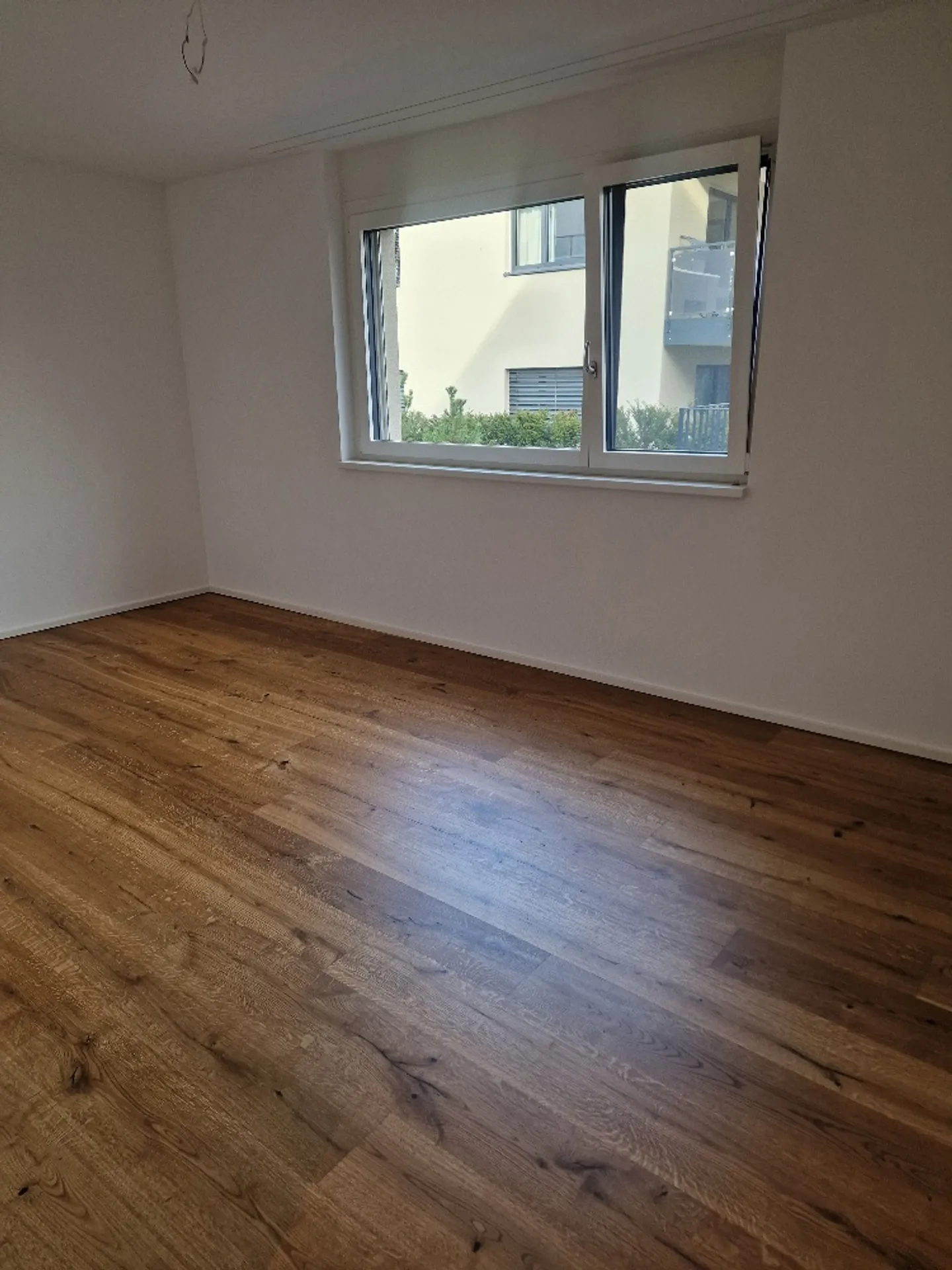 Luxurious 4.5-room apartment on the first floor at Main Street 21 - Photo 7 of 12