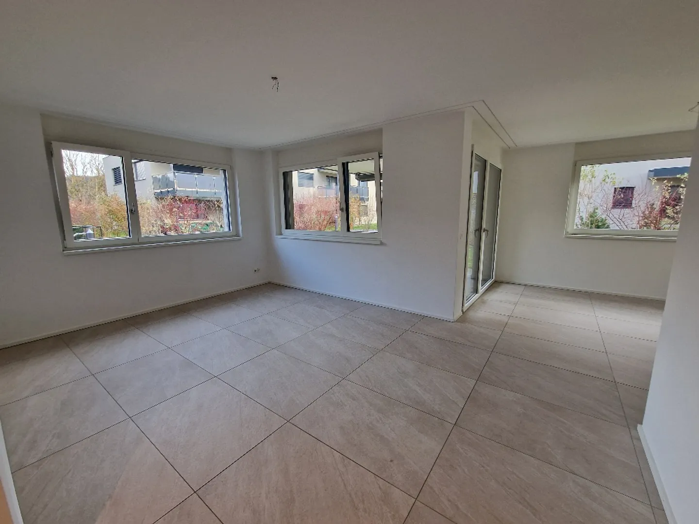 Luxurious 4.5-room apartment on the first floor at Main Street 21 - Photo 8 of 12