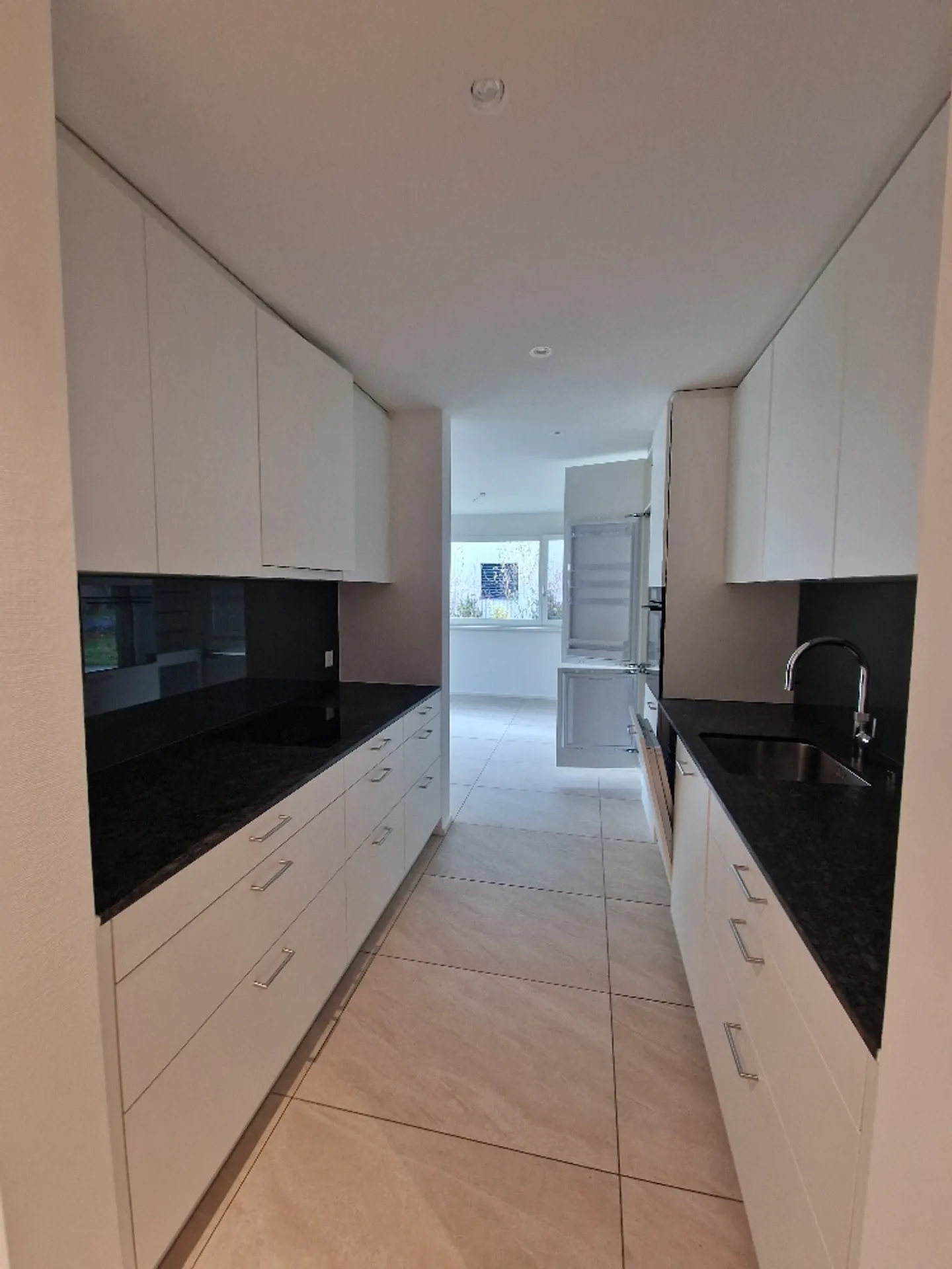 Luxurious 4.5-room apartment on the first floor at Main Street 21 - Photo 9 of 12