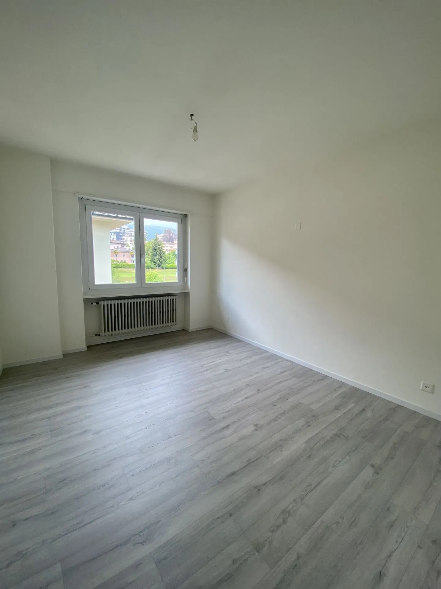 3.5 Rooms with Balcony in Strategic Location - Photo 4 of 6