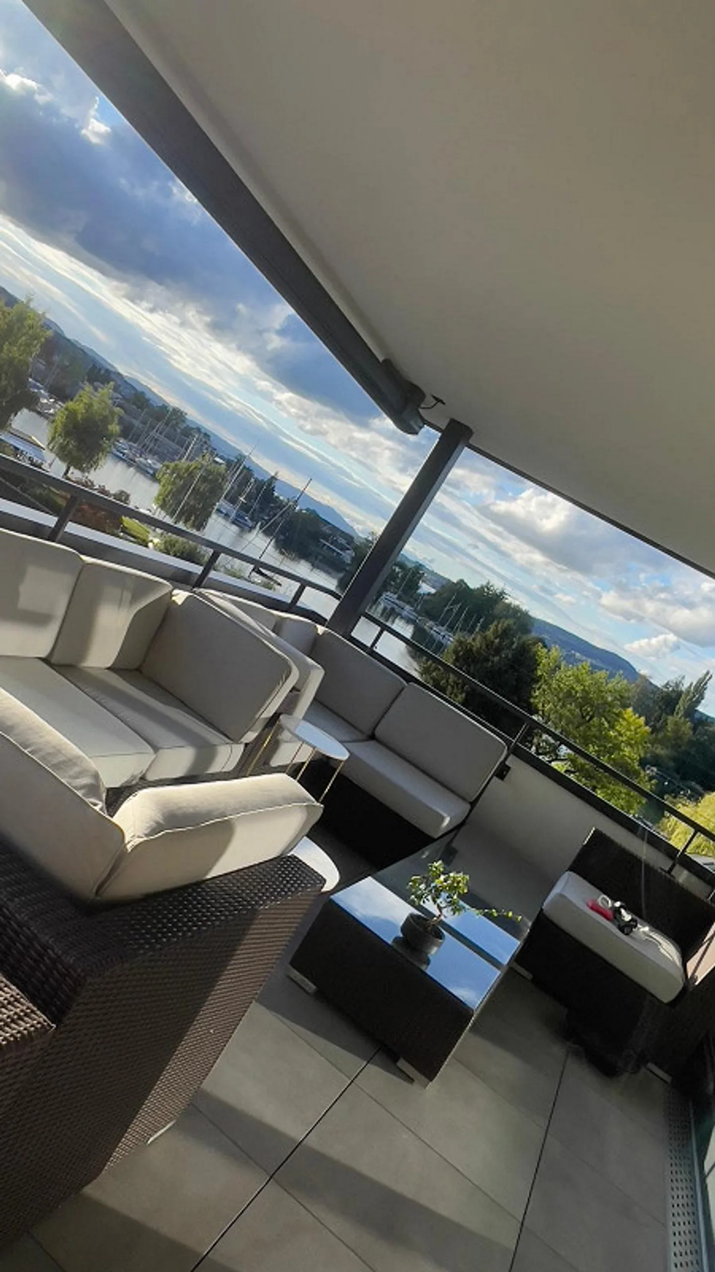 Wunderschöne und exklusive 4.5- Zimmerwohnung - Foto 1 von 13