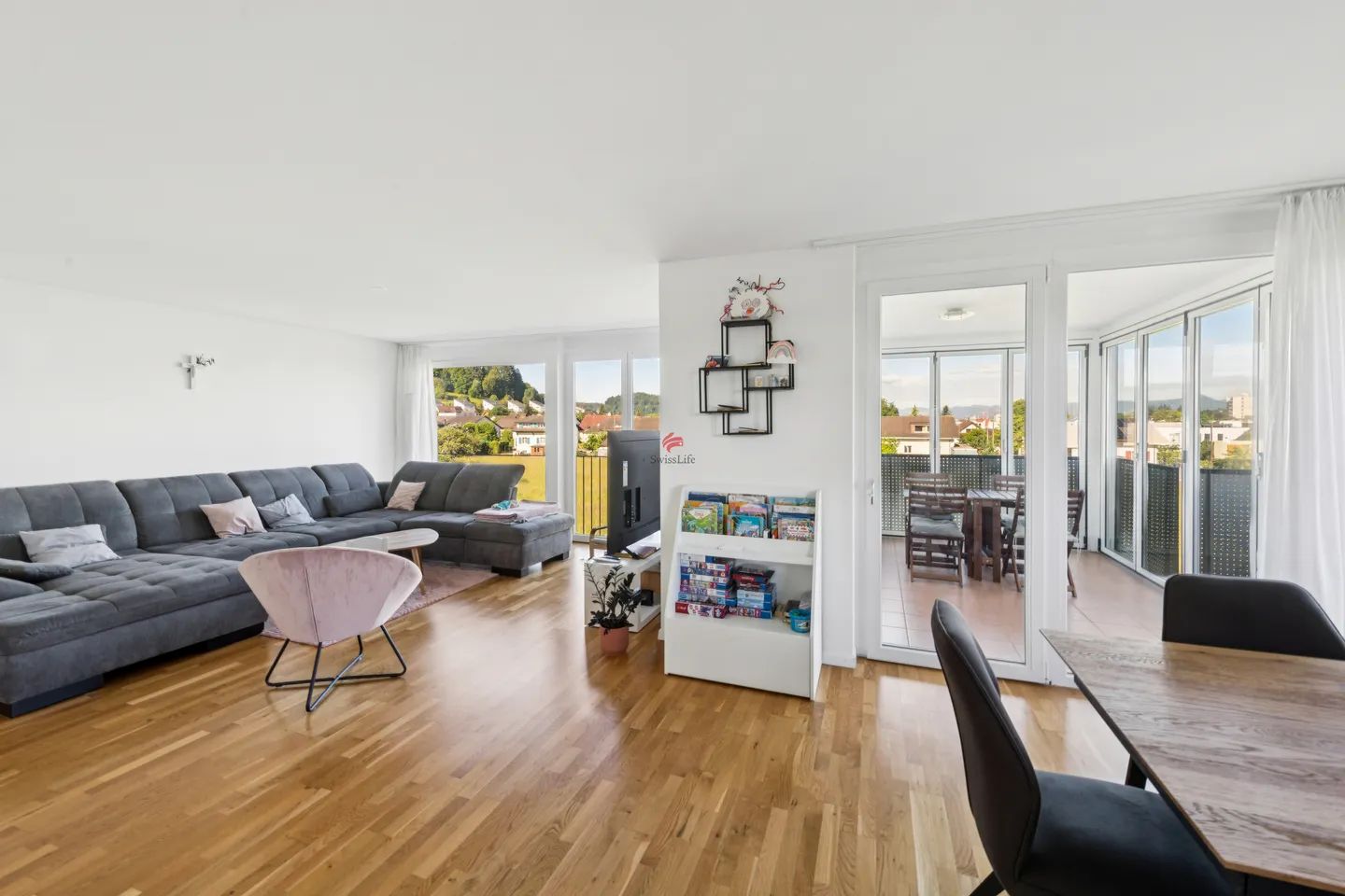 Modern living on Pfalzweg - bright and quietly located - Photo 1 of 3