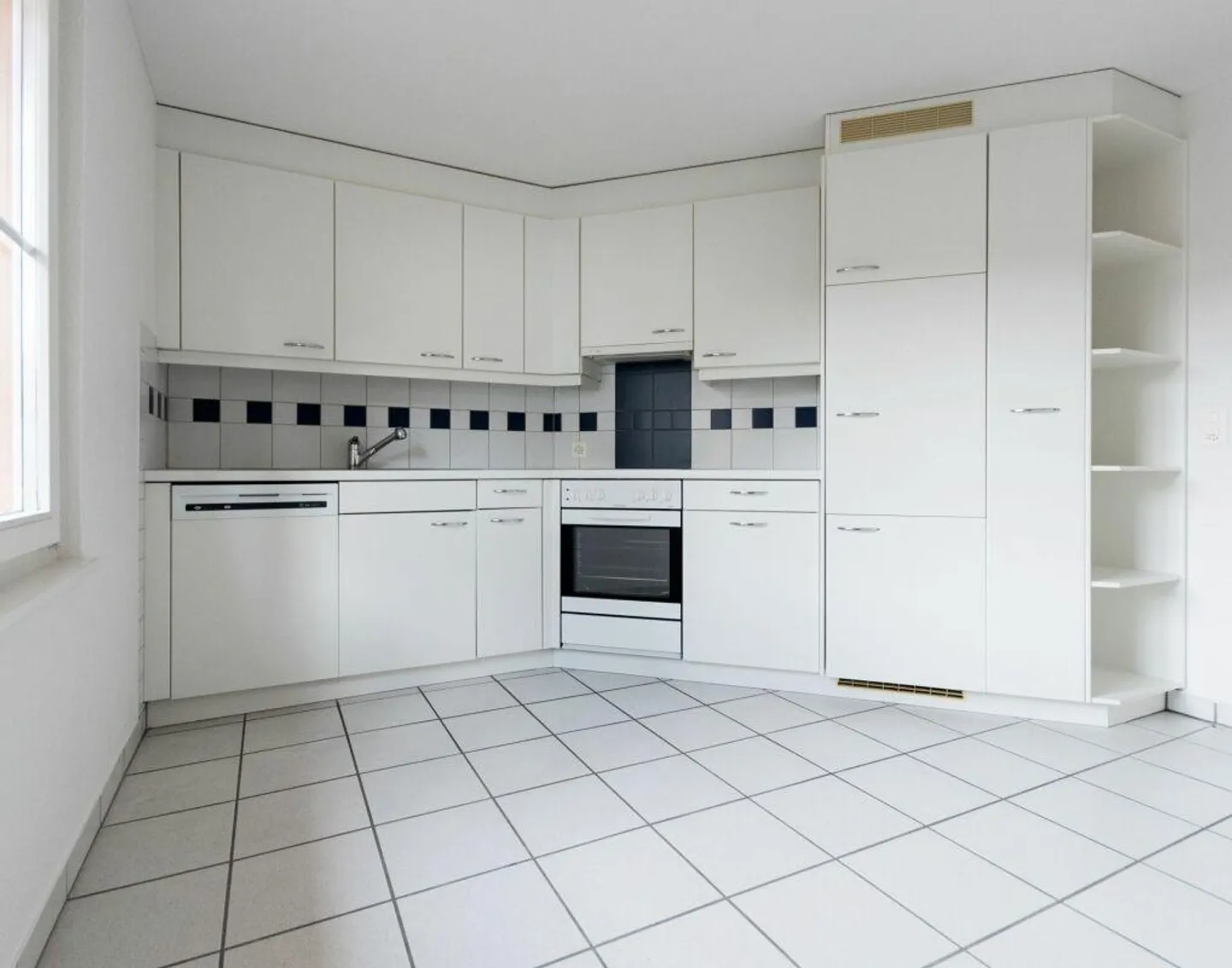 Charmante 3,5 Zimmer Wohnung - Foto 3 von 9